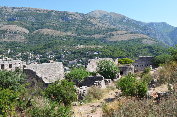 Руины крепости Хай