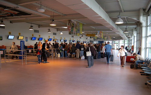 Терминал аэропорта Бове