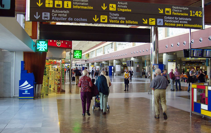 Терминал аэропорта Тенерифе-Южный